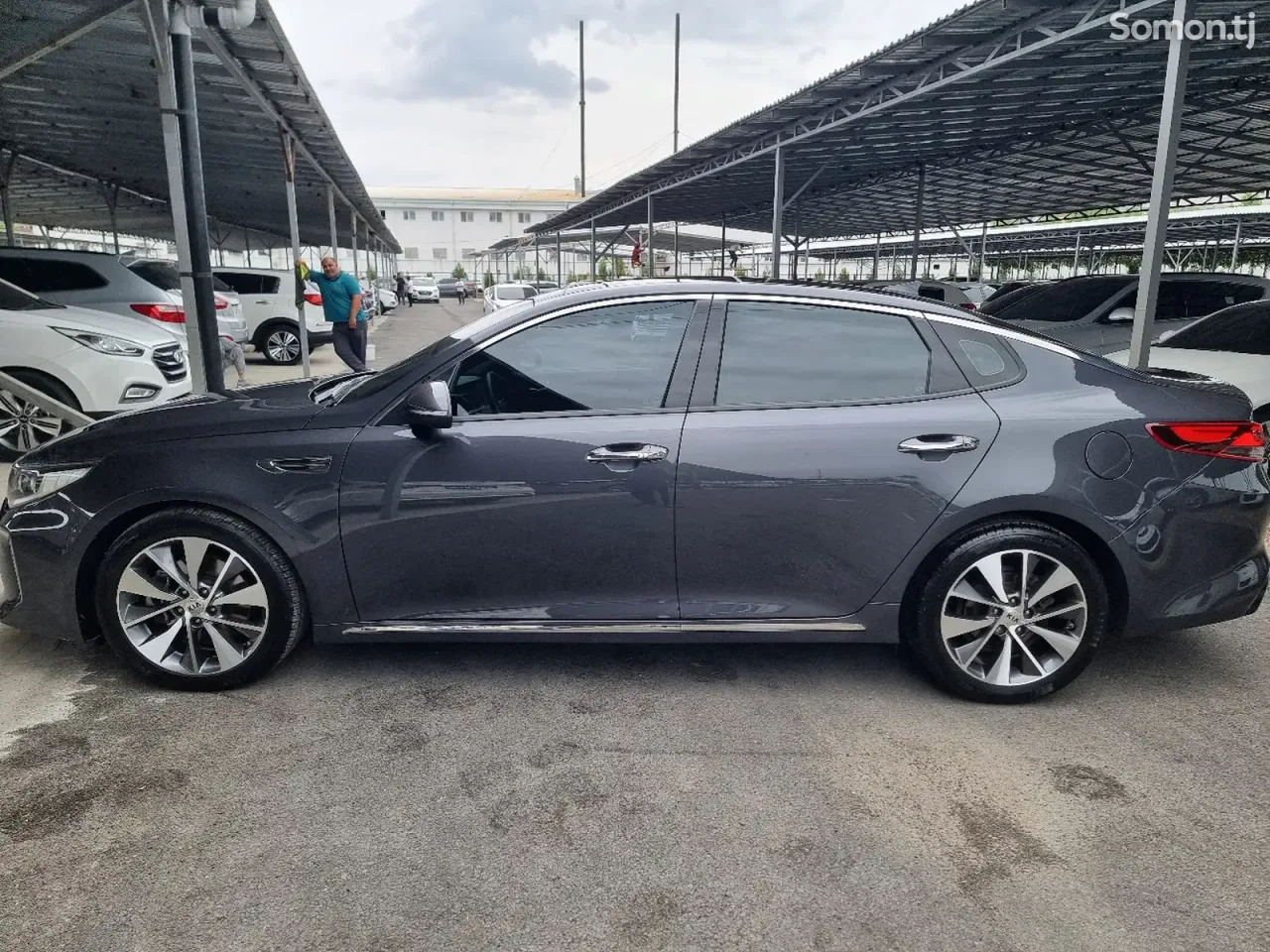 Kia K5 2015 · 2.0 AT