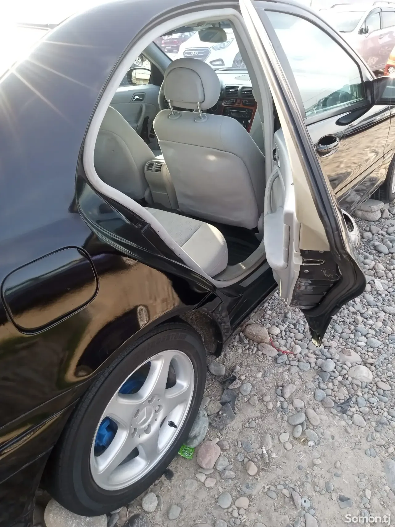 Mercedes-Benz C class 2004 · 2.0 MT