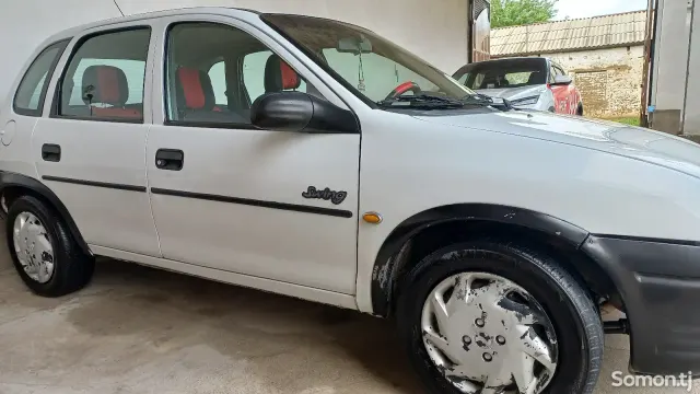 Opel Corsa 1994 · 1.4 AT