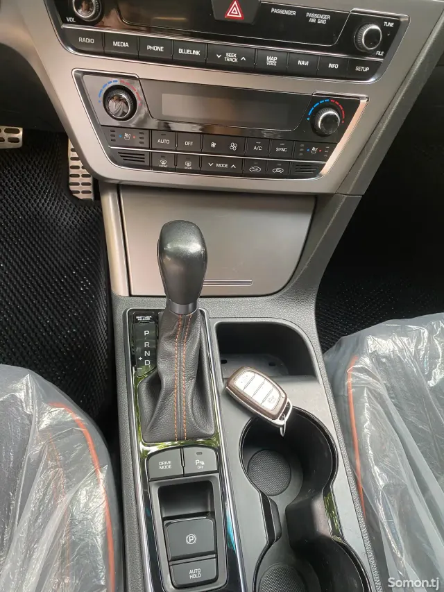 Hyundai Sonata 2015 · 2.0 AT