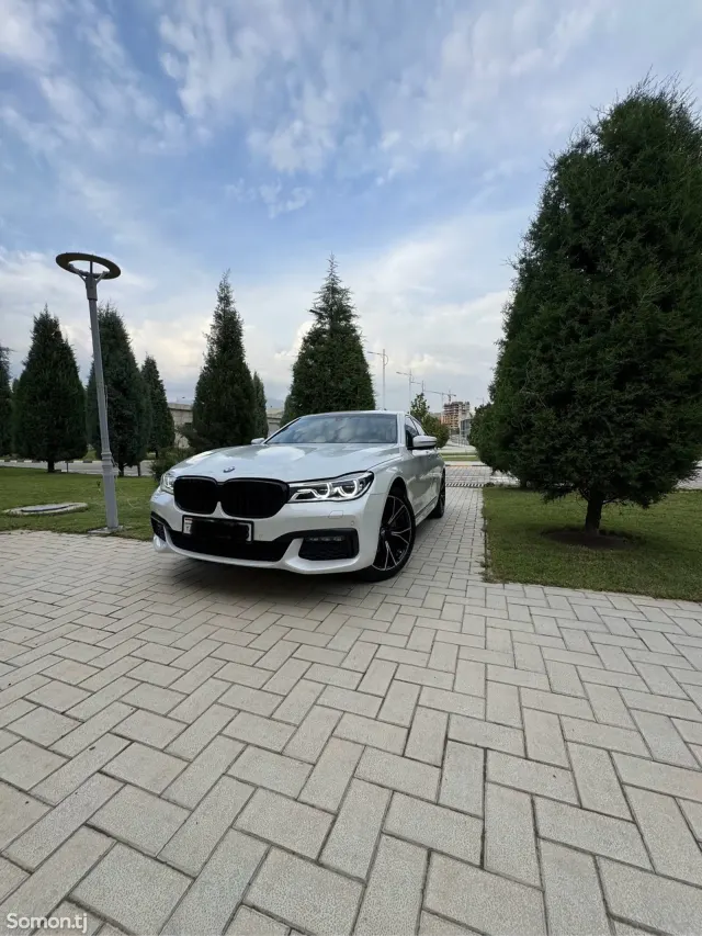 BMW 7 series 2019 · 3.0 AT