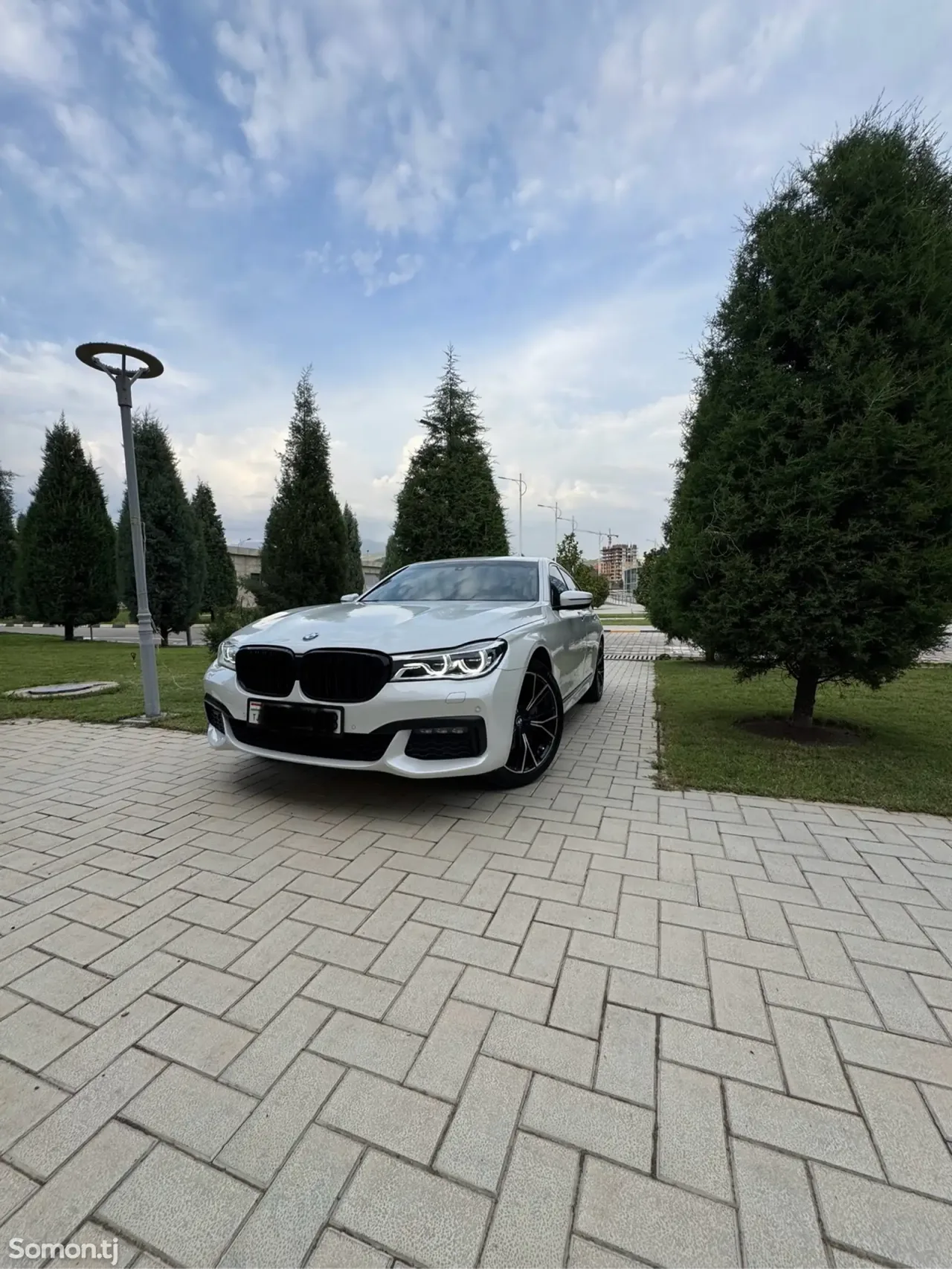 BMW 7 series 2019 · 3.0 AT