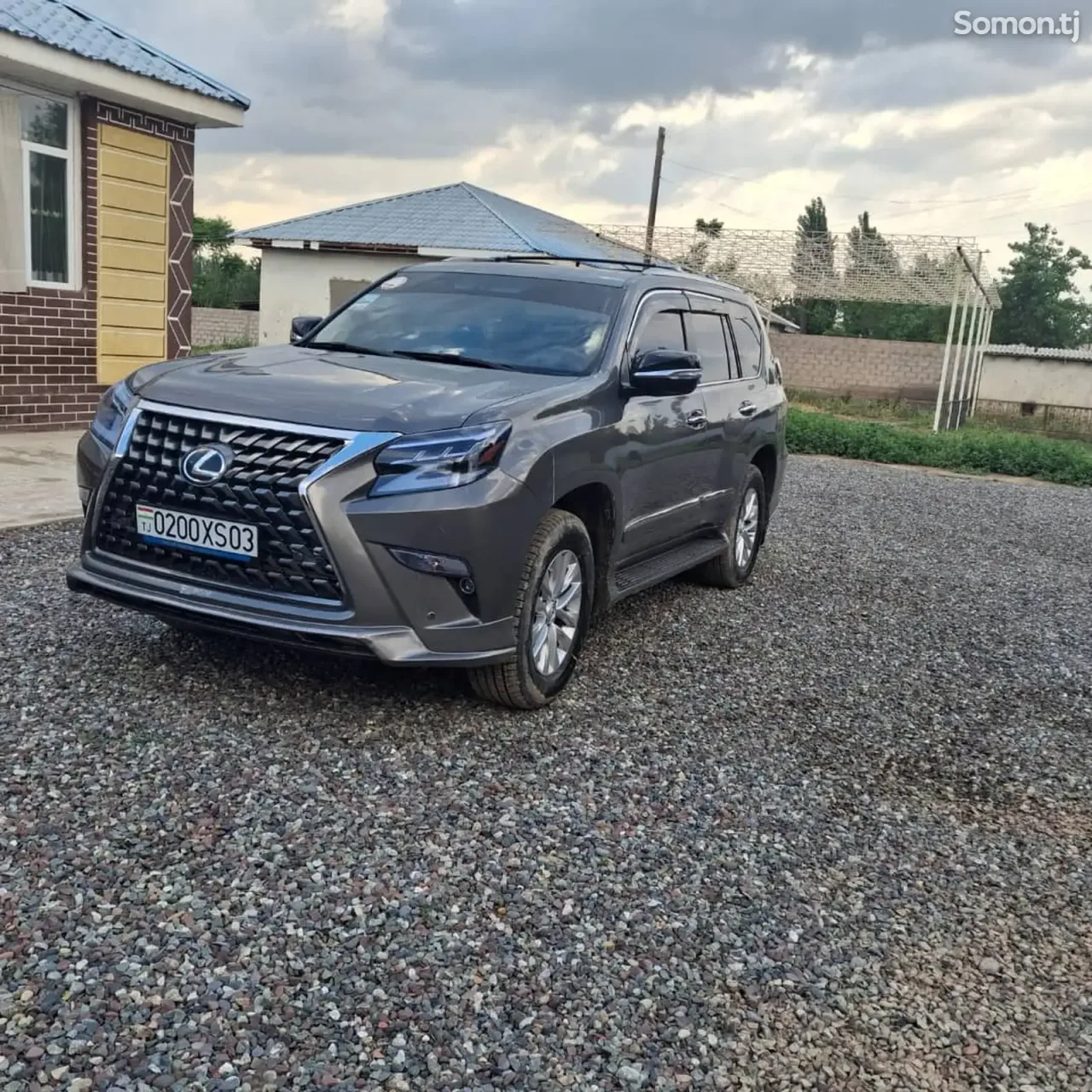Lexus GX series 2012 · 4.6 AT