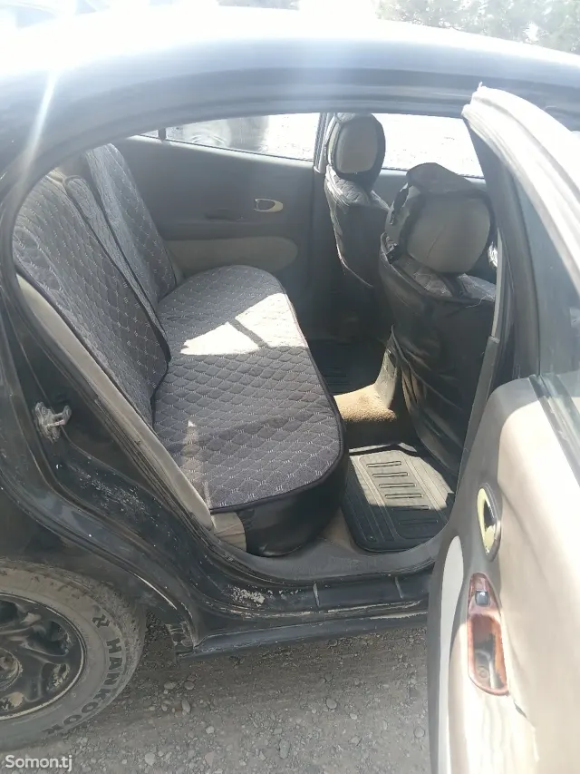 Daewoo Leganza 1997 · 1.8 MT