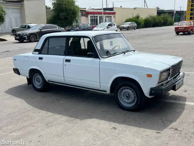 Lada (ВАЗ) 2107 2003 · 1.5 MT