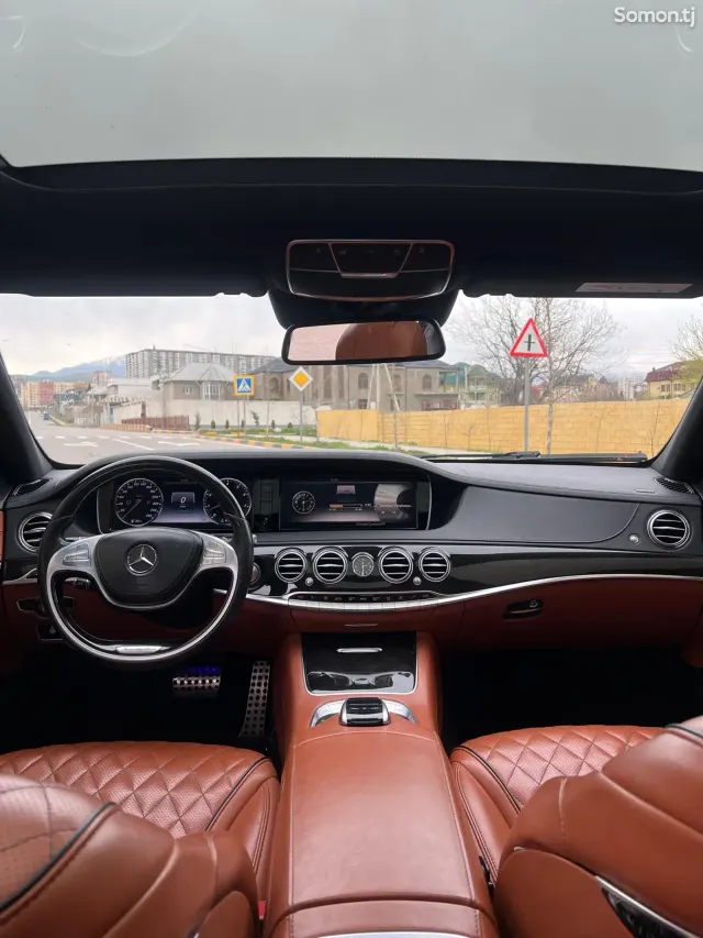 Mercedes-Benz S class 2015 · 4.7 AT