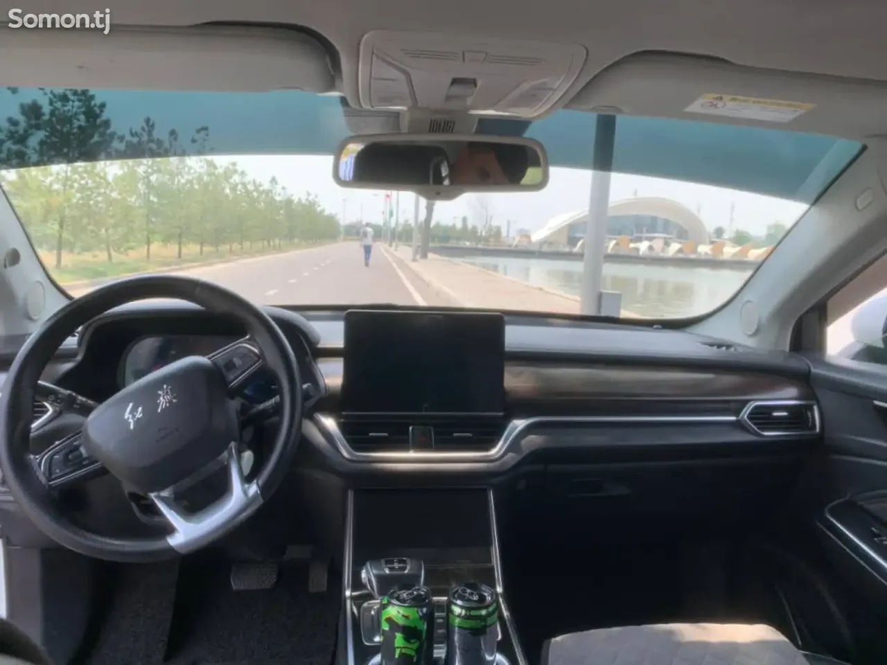 Hongqi E-HS3 2020 · AT