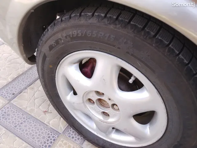 Opel Vectra B 1996 · 1.6 MT