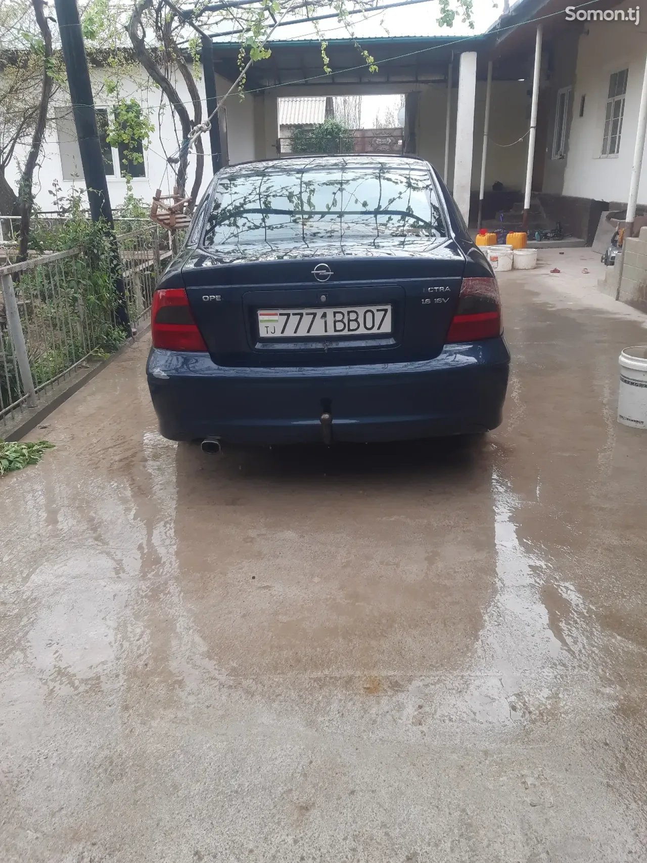 Opel Vectra B 2000 · 1.6 MT