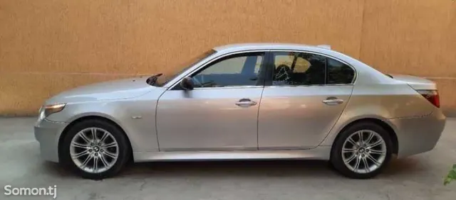 BMW 5 series 2004 · 3.0 AT