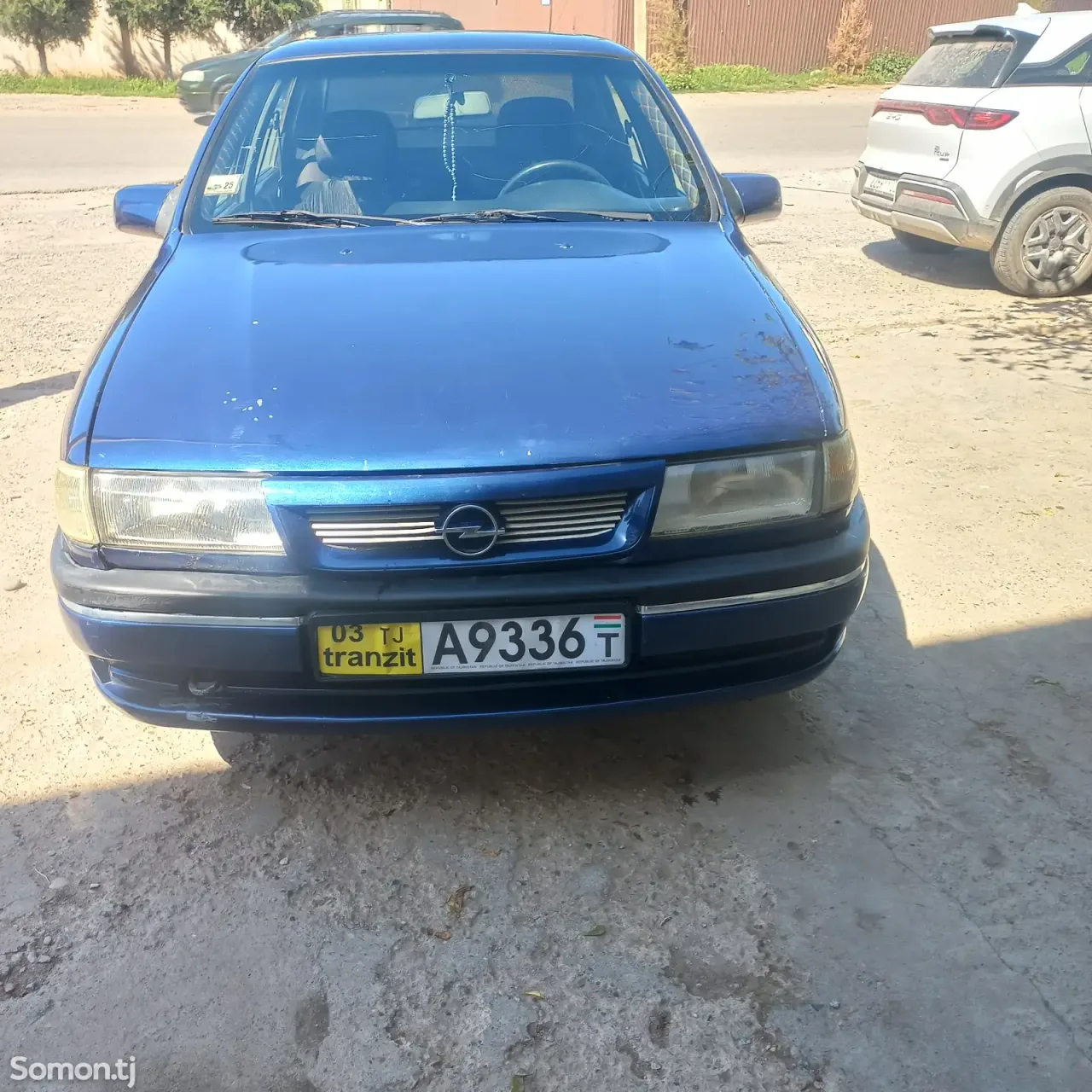 Opel Vectra A 1994 · 1.6 MT