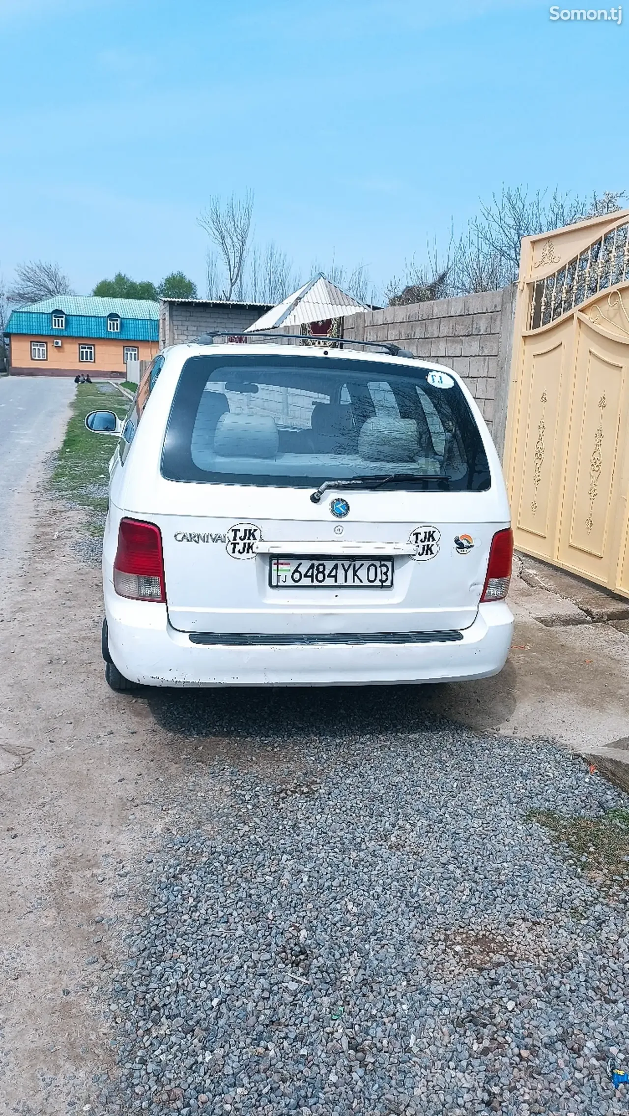 Kia Carnival 2001 · 1.8 MT