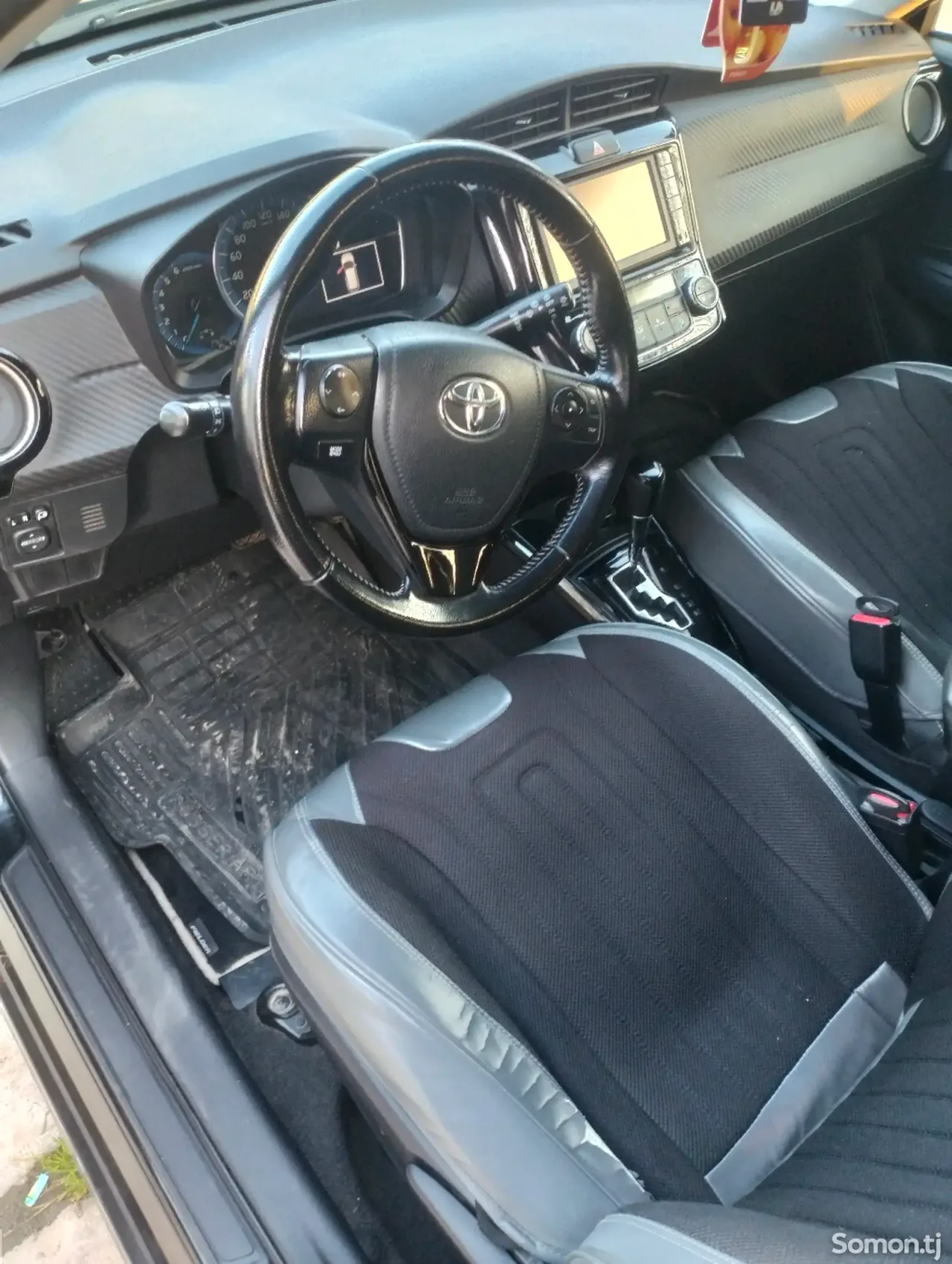 Toyota Fielder 2014 · 1.5 AT