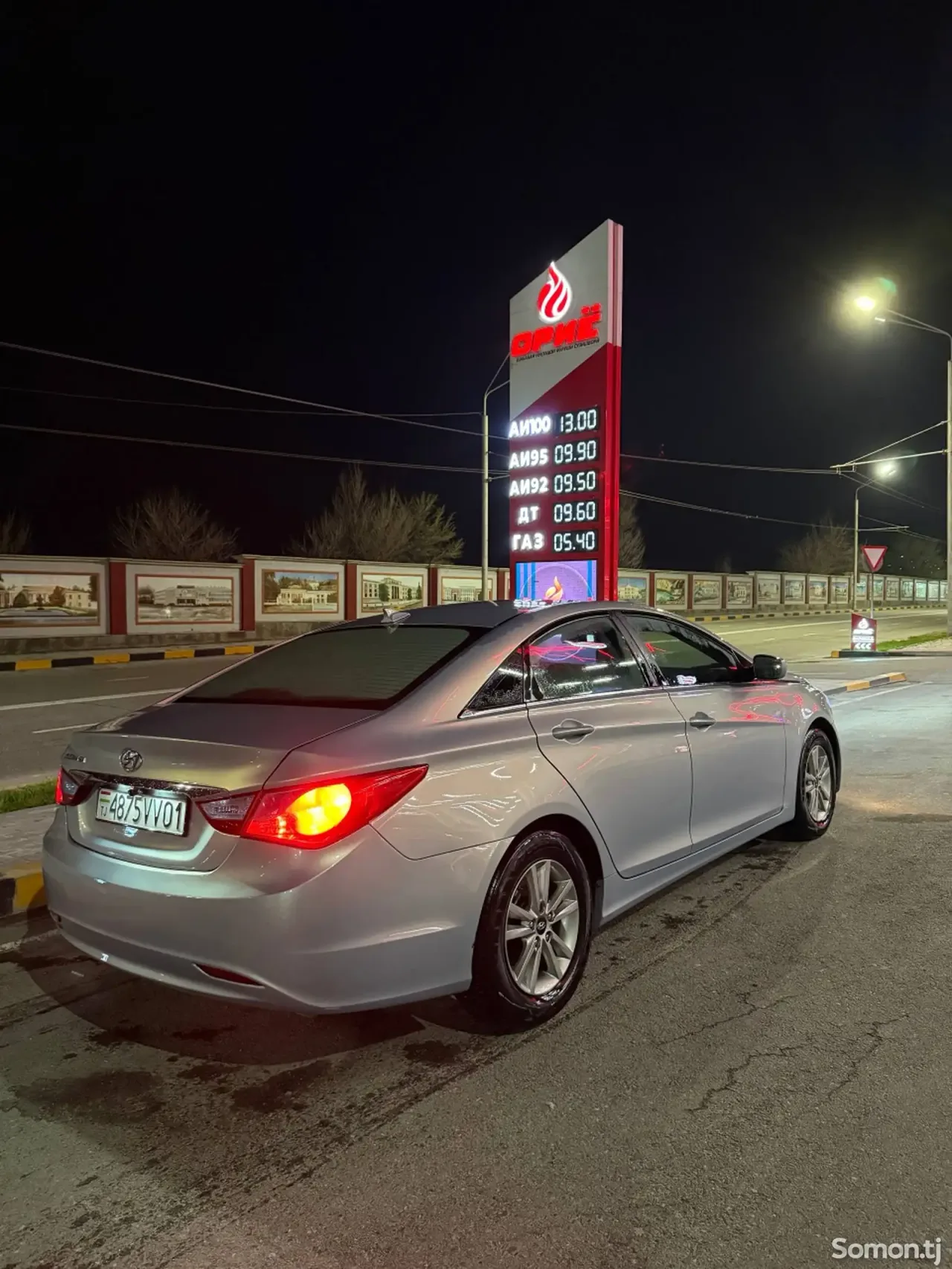 Hyundai Sonata 2012 · 2.4 AT