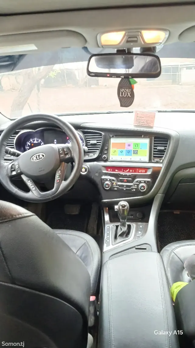 Kia K5 2012 · 2.0 AT