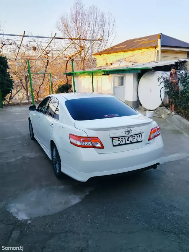 Toyota Camry 2006 · 2.4 AT