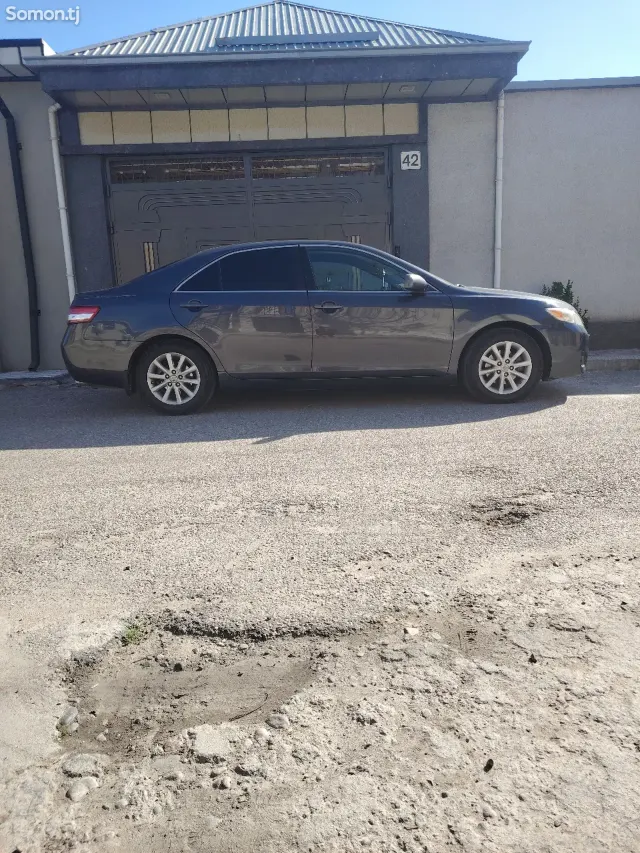 Toyota Camry 2011 · 3.5 AT