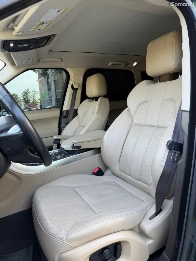 Land Rover Range Rover Sport 2016 · 3.0 AT