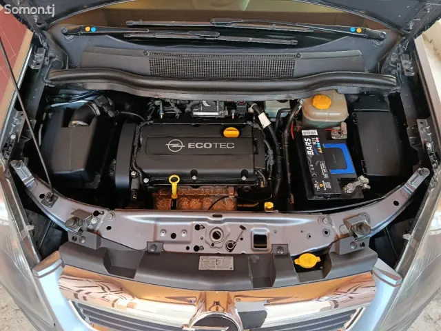 Opel Zafira 2006 · 1.8 MT