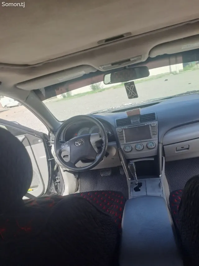 Toyota Camry 2008 · 2.4 AT