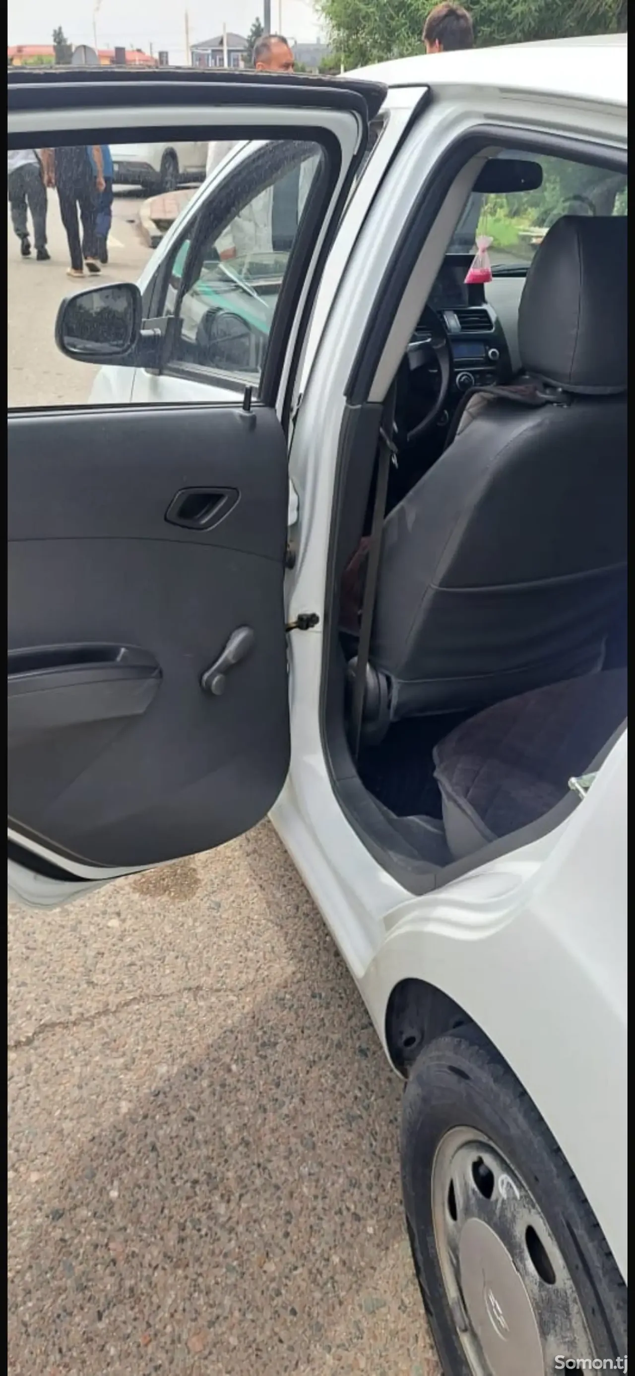Chevrolet Spark 2014 · 1.1 AT