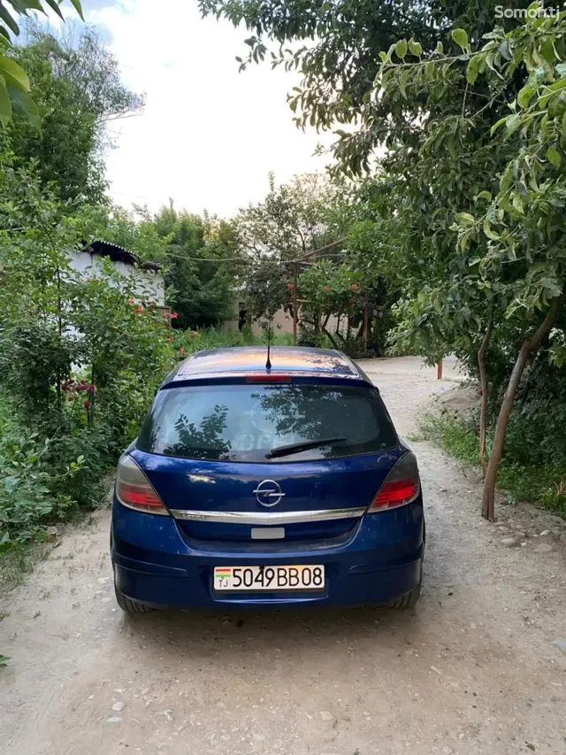 Opel Astra H 2007 · 1.8 AT