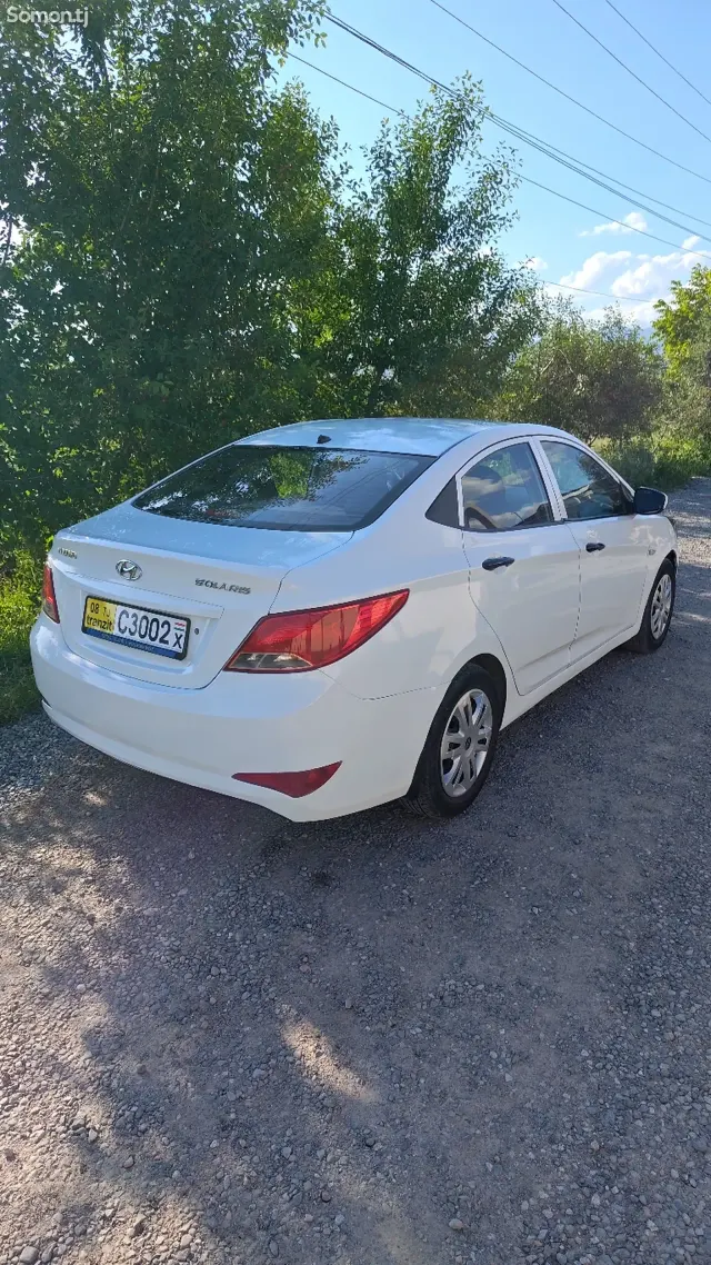 Hyundai Solaris 2016 · 1.4 MT