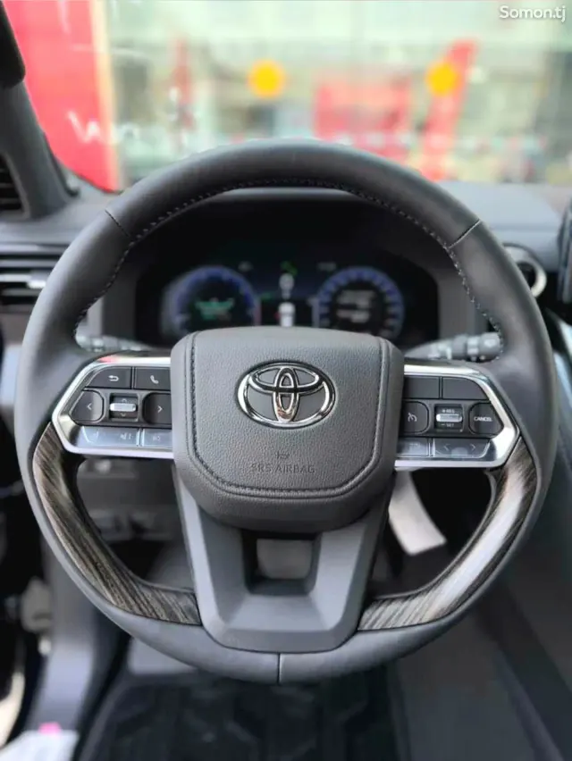 Toyota Land Cruiser 2026 · 3.5 AT