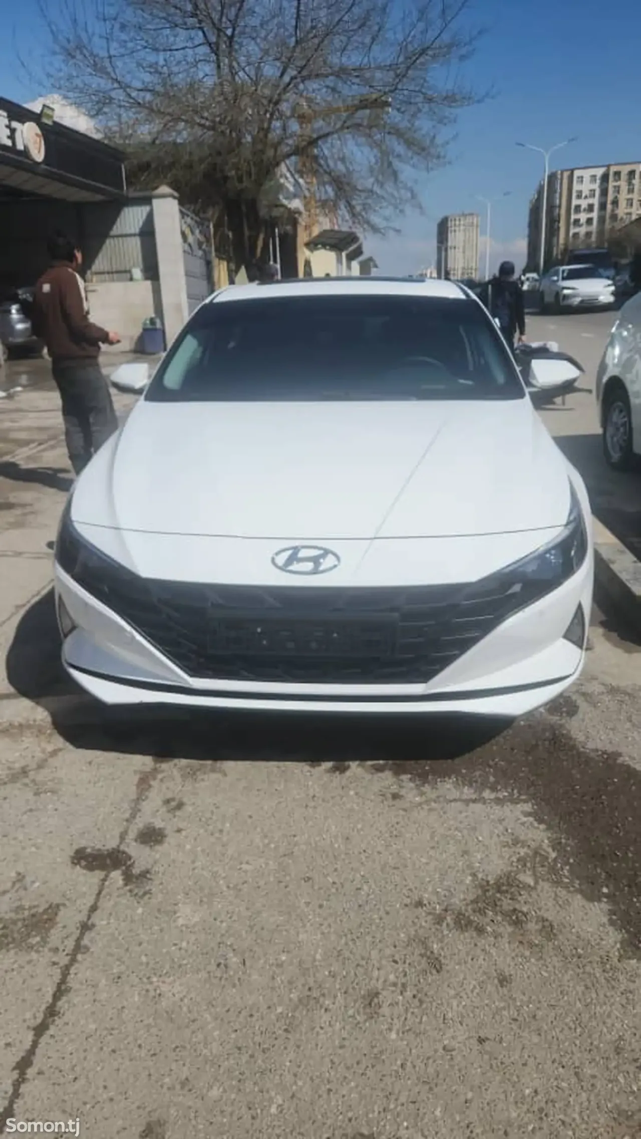 Hyundai Elantra 2023 · 2.0 AT