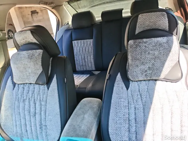 Nissan Maxima 2000 · 2.5 AT