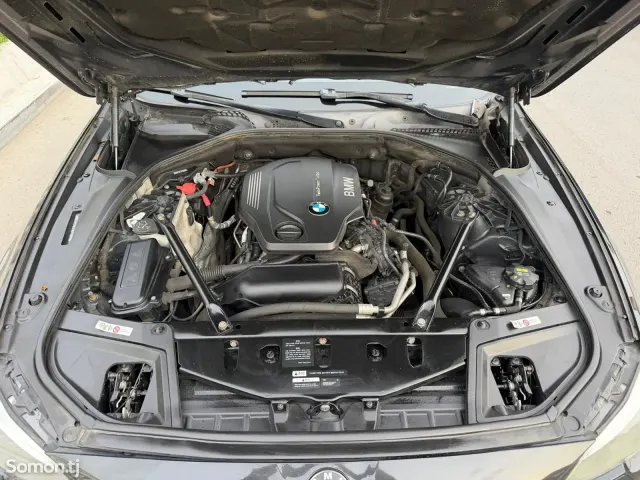 BMW 5 series 2015 · 2.0 AT