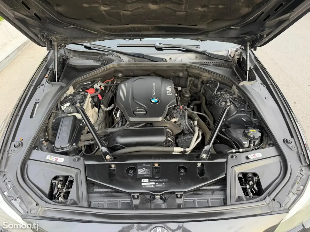 BMW 5 series 2015 · 2.0 AT