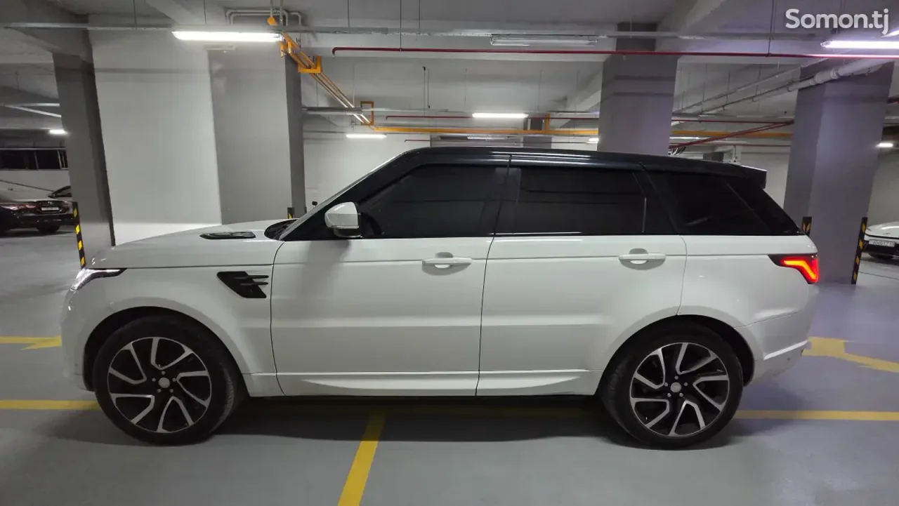 Land Rover Range Rover Sport 2018 · 3.0 AT