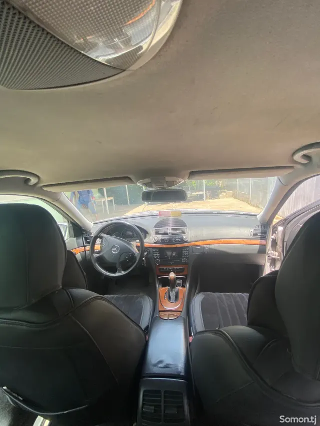 Mercedes-Benz E class 2003 · 2.5 AT