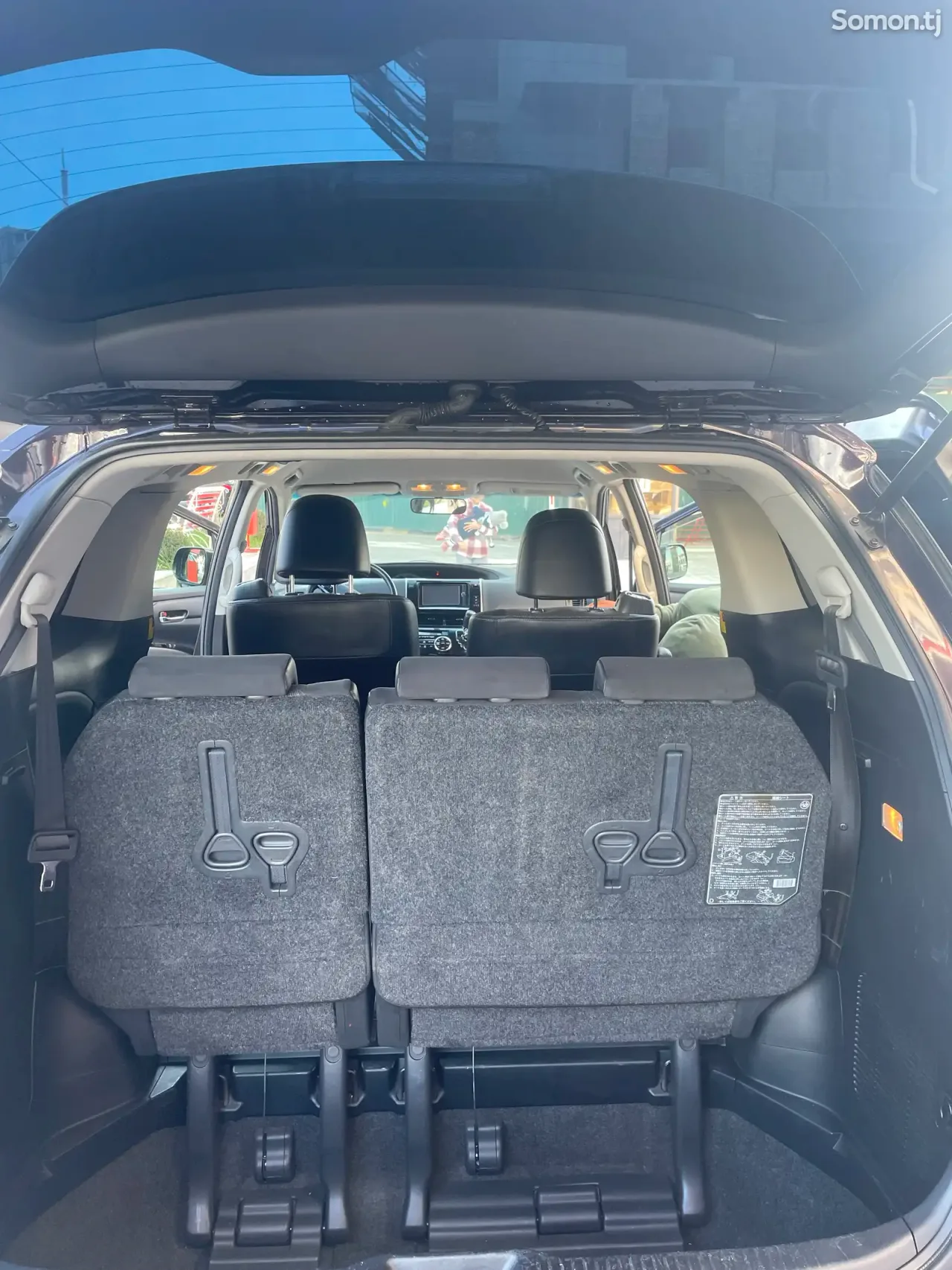 Toyota Estima 2014 · 2.4 AT