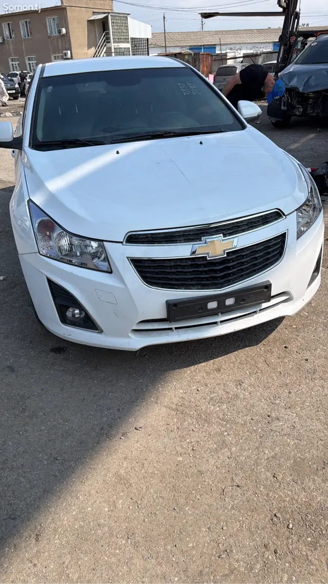 Chevrolet Cruze 2014 · 1.8 AT