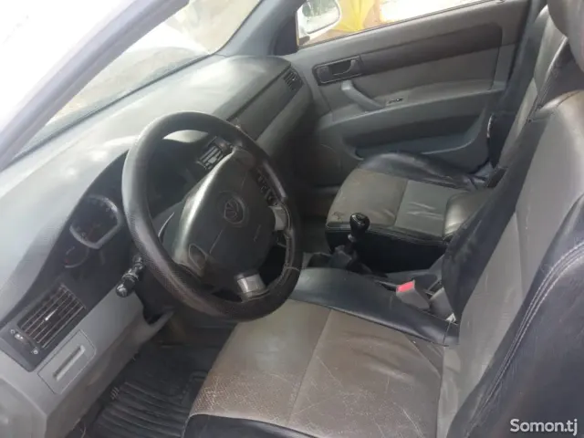 Chevrolet Lacetti 2008 · 1.6 MT