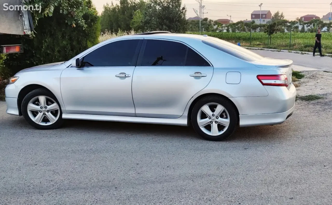 Toyota Camry 2010 · 2.5 AT
