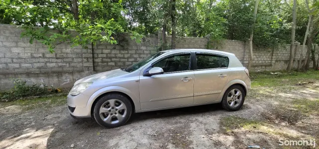 Opel Astra H 2006 · 1.8 AT