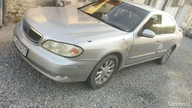 Nissan Maxima 2001 · 2.4 AT