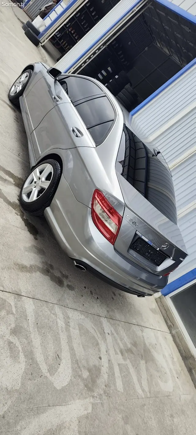 Mercedes-Benz C class 2011 · 3.0 AT