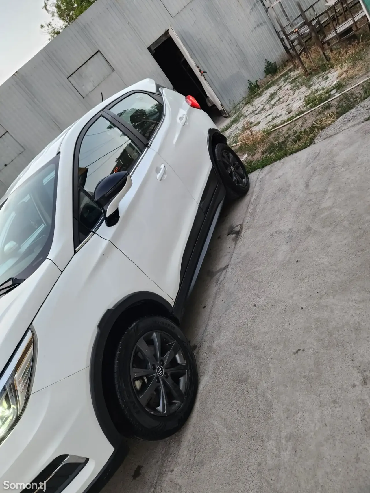 BYD Yuan Plus 2019 · AT