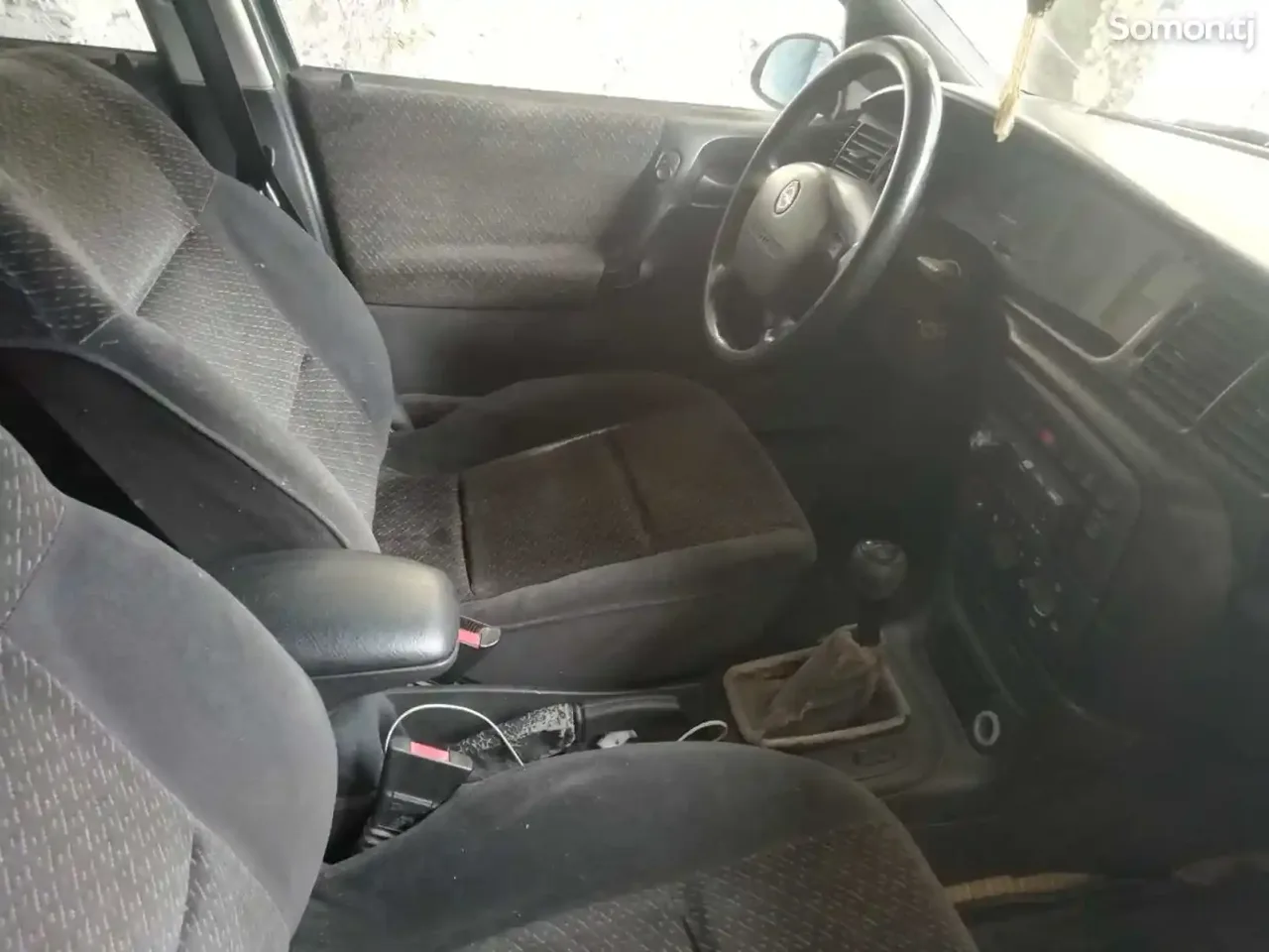 Opel Vectra B 1996 · 1.8 MT