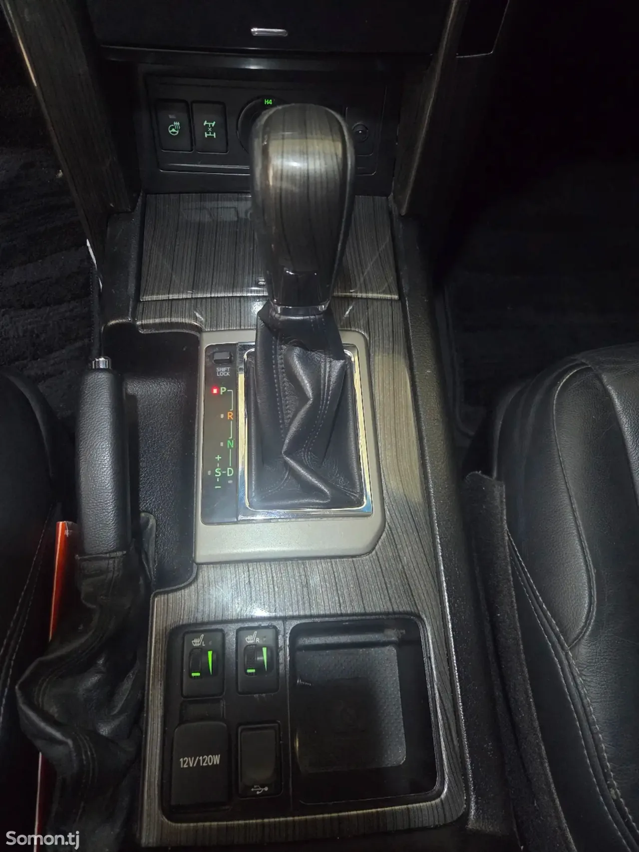 Toyota Land Cruiser Prado 2016 · 2.8 AT