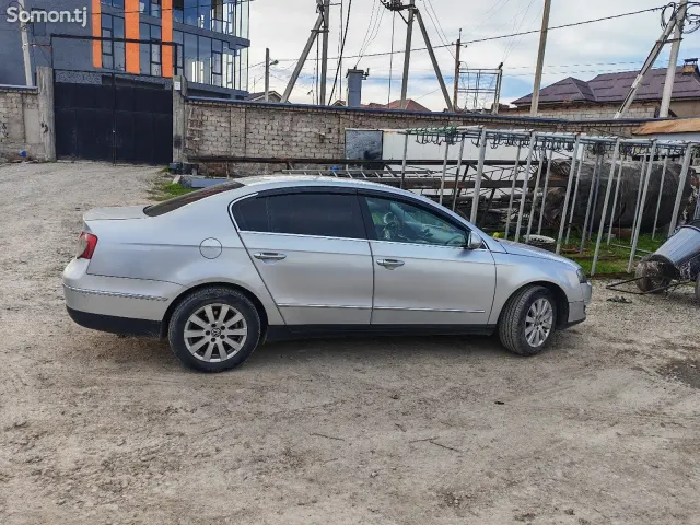 Volkswagen Passat 2007 · 2.0 AT
