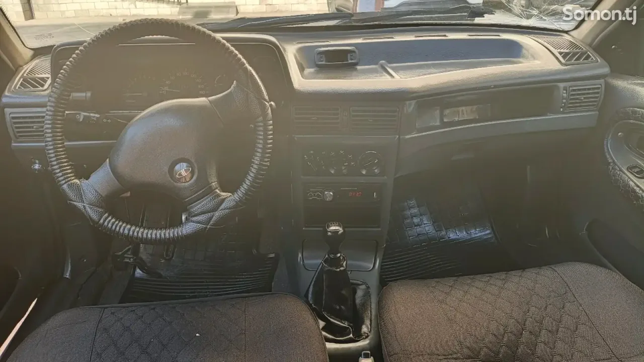 Daewoo Nexia 1996 · 1.6 MT