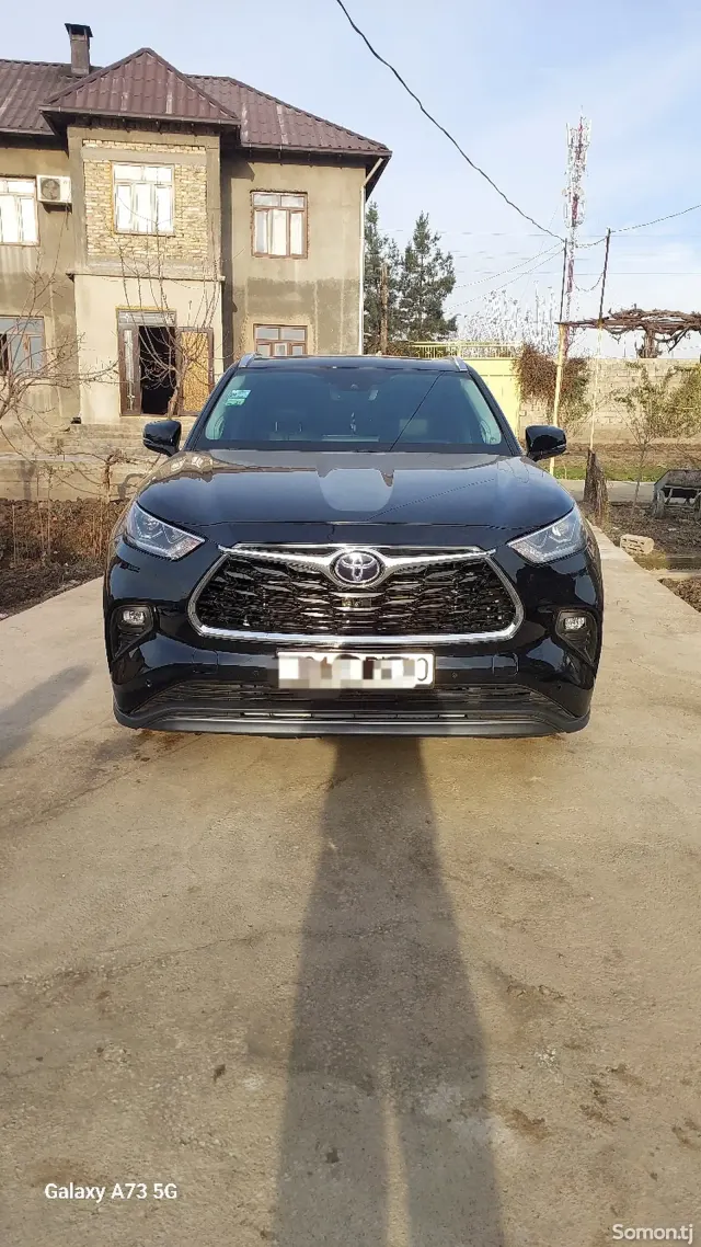 Toyota Highlander 2021 · 2.5 AT