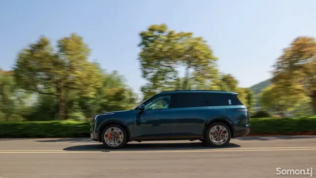 Lynk & Co Другая модель 2026 · AT