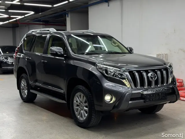 Toyota Land Cruiser Prado 2017 · 4.0 AT