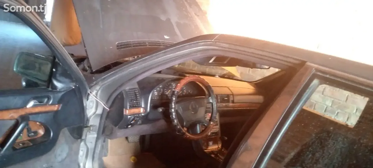 Mercedes-Benz S class 1992 · 3.0 AT